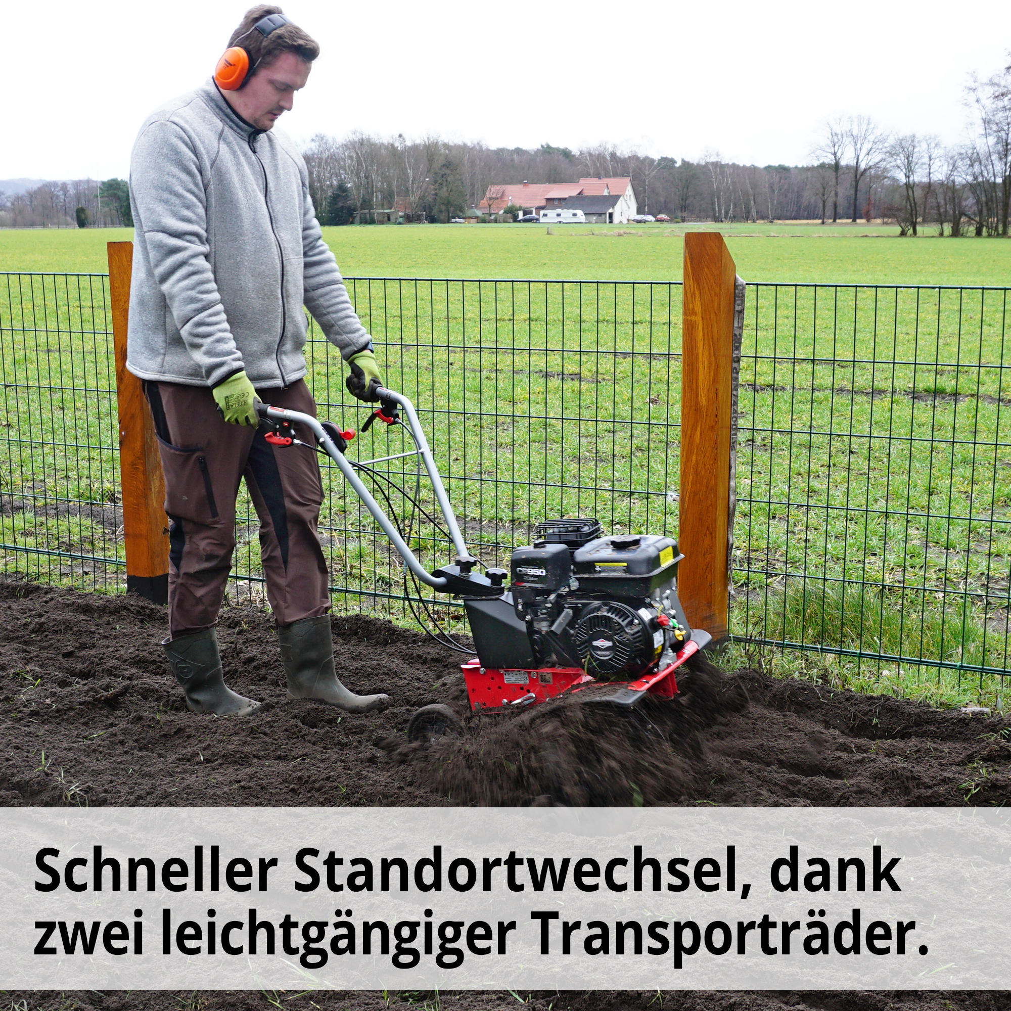 Gartenhacke; Zwei leichtgängige Transporträder