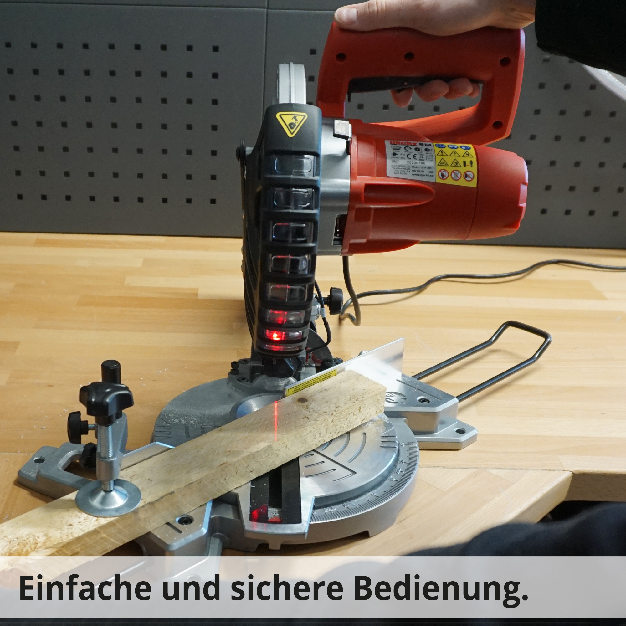 HECHT 813 Kappsäge; Einfache und sichere Bedienung 