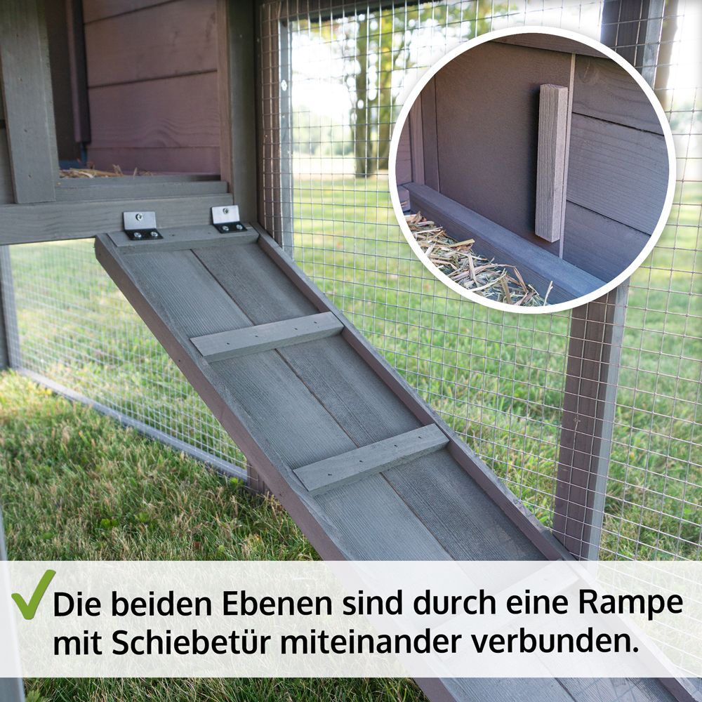 Hasenstall Dream Grey; Rampe in die obere Ebene Hasenstall Dream Grey; Rampe in die obere Ebene
