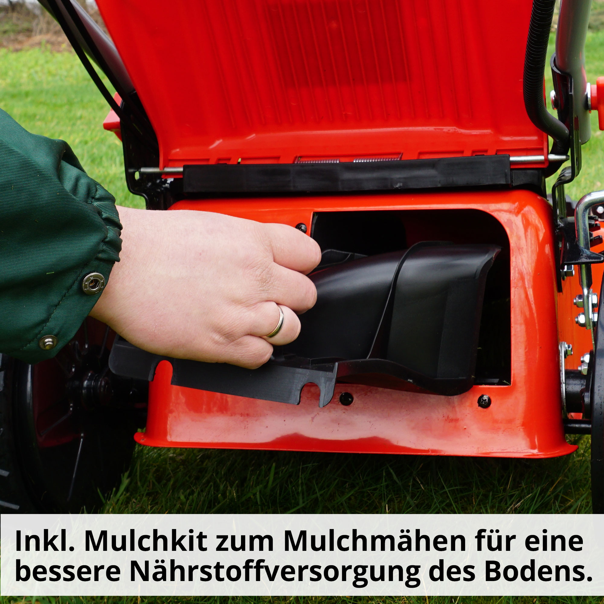 Hecht Benzin-Rasenmäher mit Mulchkit zerkleinern des Mähguts für natürlichen Rasendünger  (Dieses Bild wurde mit Hilfe von KI generiert.)