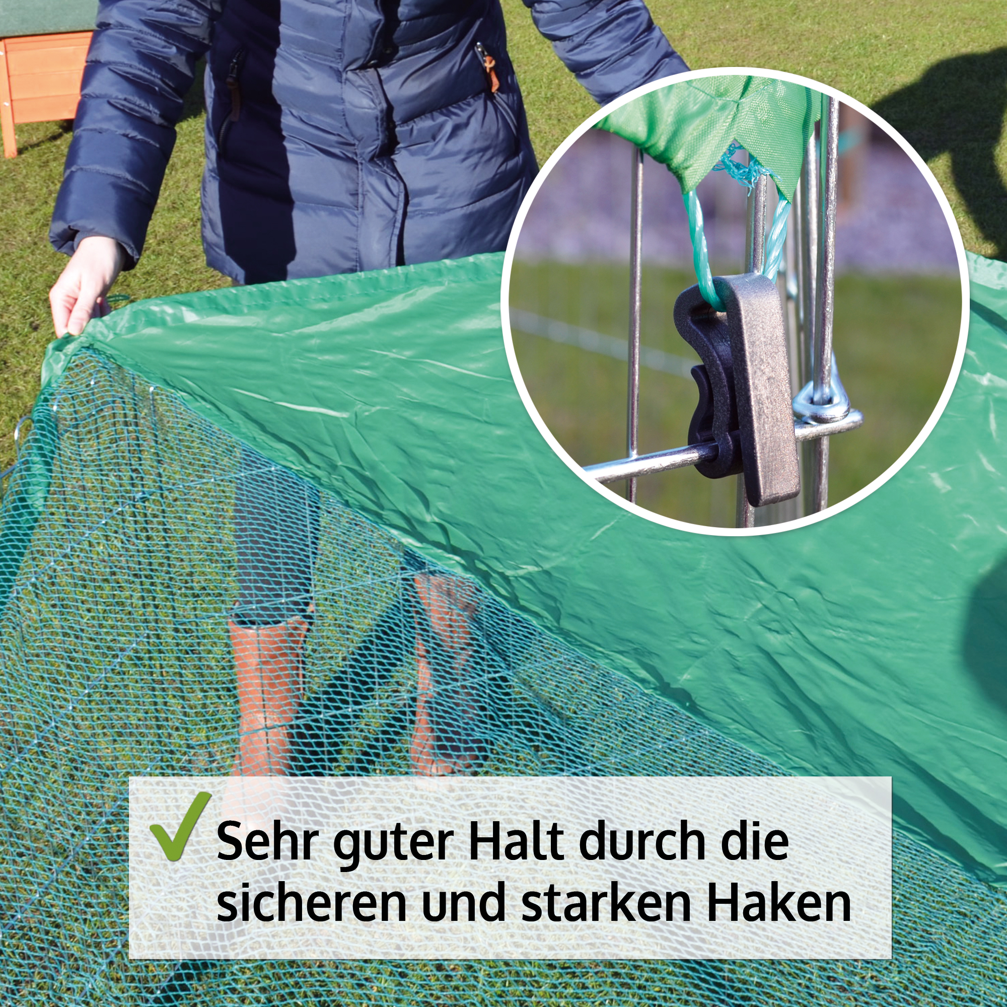 Hasenauslauf mit grünem Schutznetz als Schattenspender für draußen