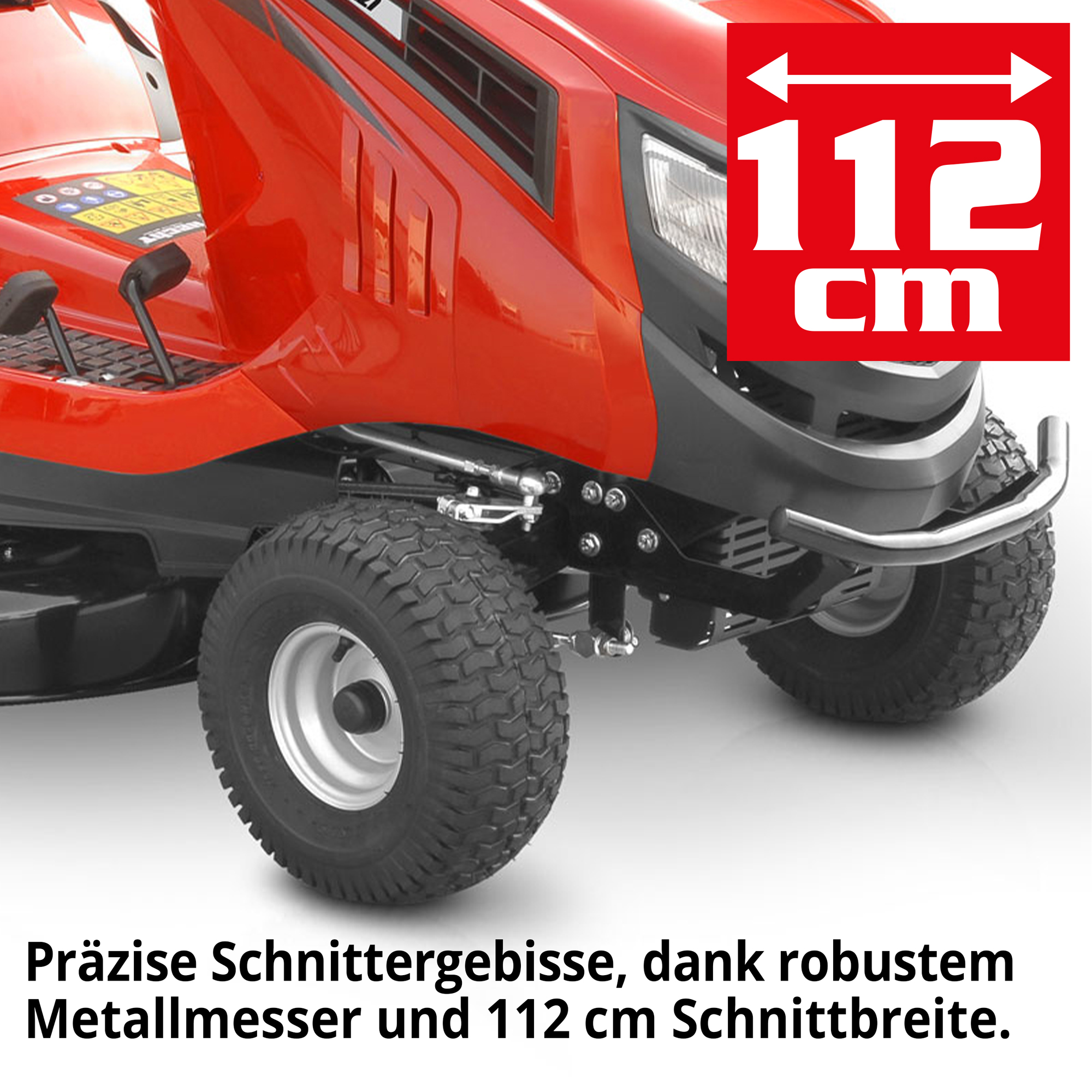 Aufsitzmäher mit robusten Metallmesser und  112 cm Schnittbreite 