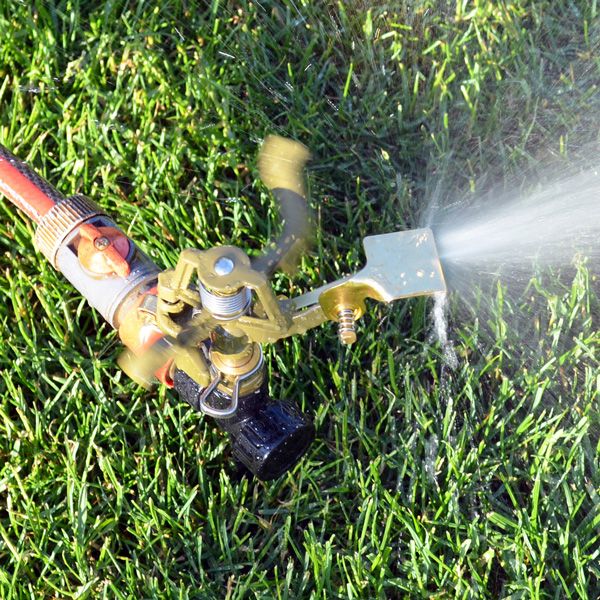 Hecht Impulsregner mit Wasserdruck zwischen 2 bis 4 bar 