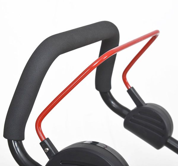 Elektro-Rasenmäher mit Softgriff am Führungsholm 