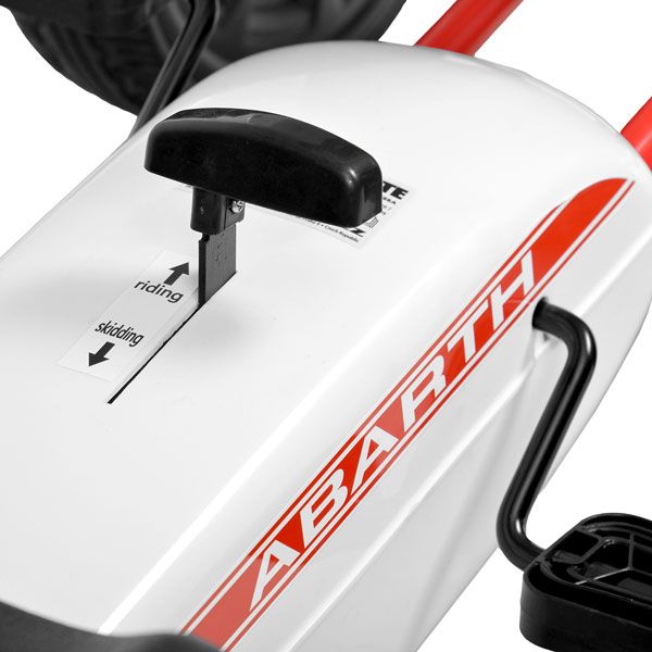 HECHT ABARTH Tretkart White Tretkart mit mehreren Gängen HECHT ABARTH Tretkart White Tretkart mit mehreren Gängen