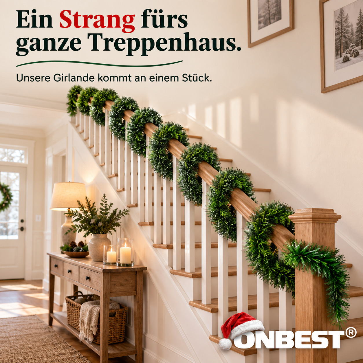 Weihnachtsgirlande ONBEST: Ein langer Strang schmückt das Treppenhaus (Dieses Bild wurde mit Hilfe von KI generiert.)