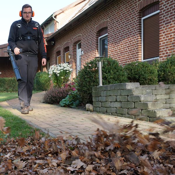 Hecht Benzin-Laubbläser Leistungsstark kompakt und handlich dank geringem Gewicht aber Leistungsstarken Motor 