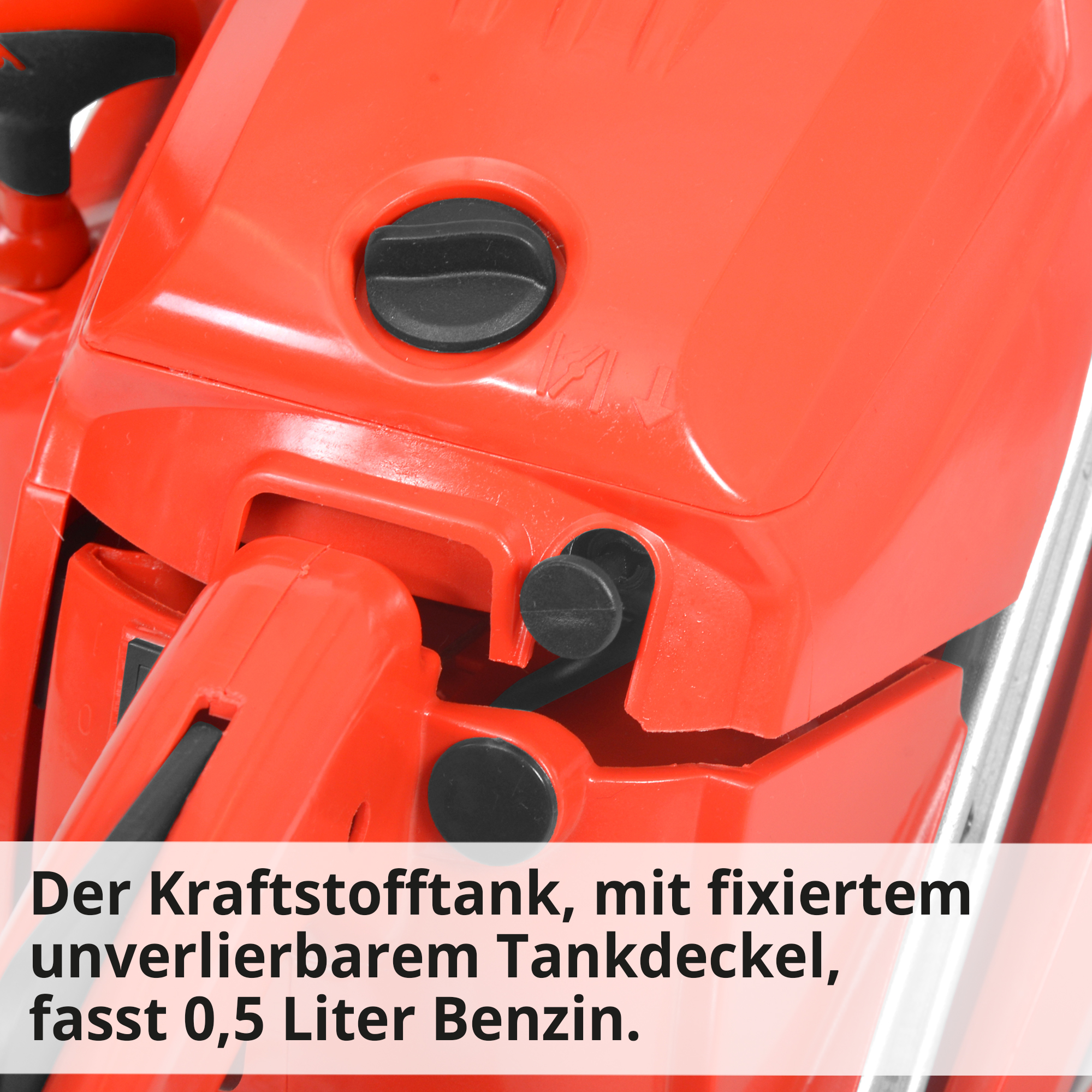 HECHT Benzin-Kettensäge mit 0,5 l Tank und fixiertem Tankdeckel für einfache Befüllung mit Benzin