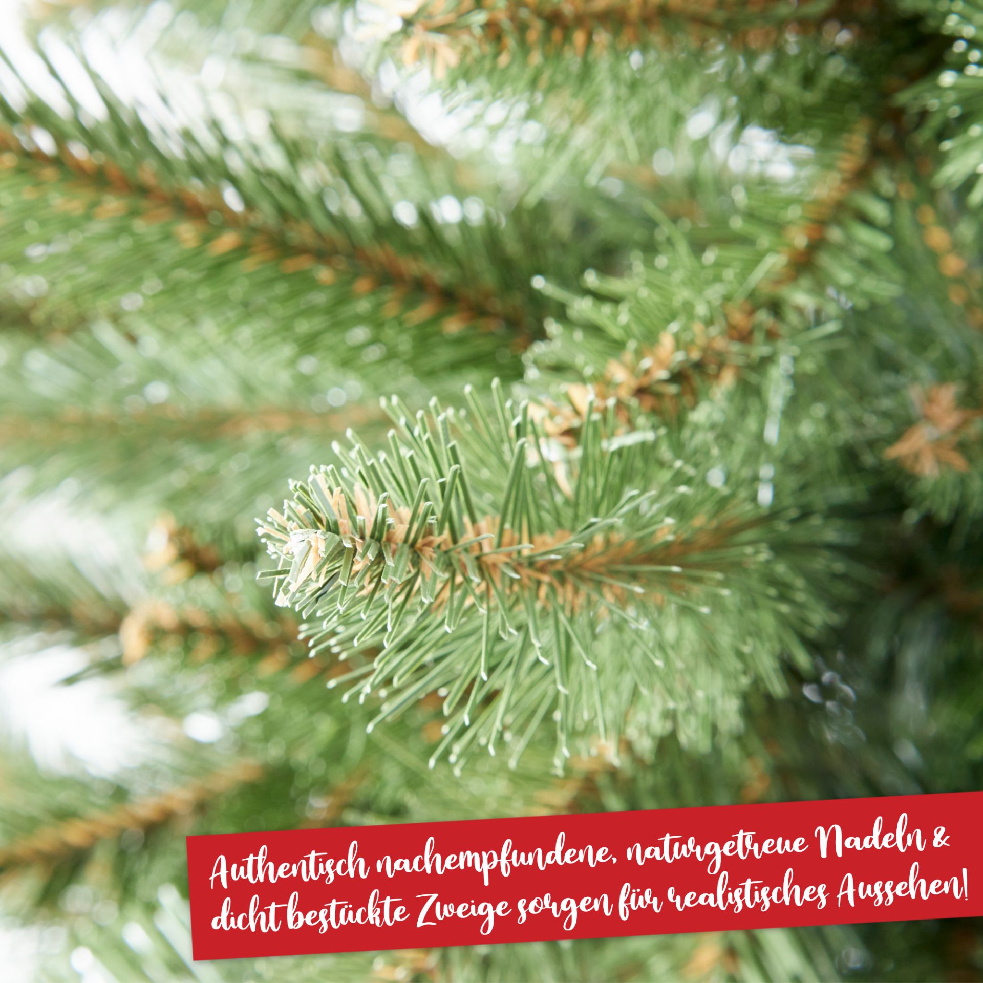 Weihnachtsbaum Classic 1,80 Meter - Authentisch nachempfundene naturgetreue Nadeln und dicht bestückte Zweige sorgen für realitisches Aussehen
