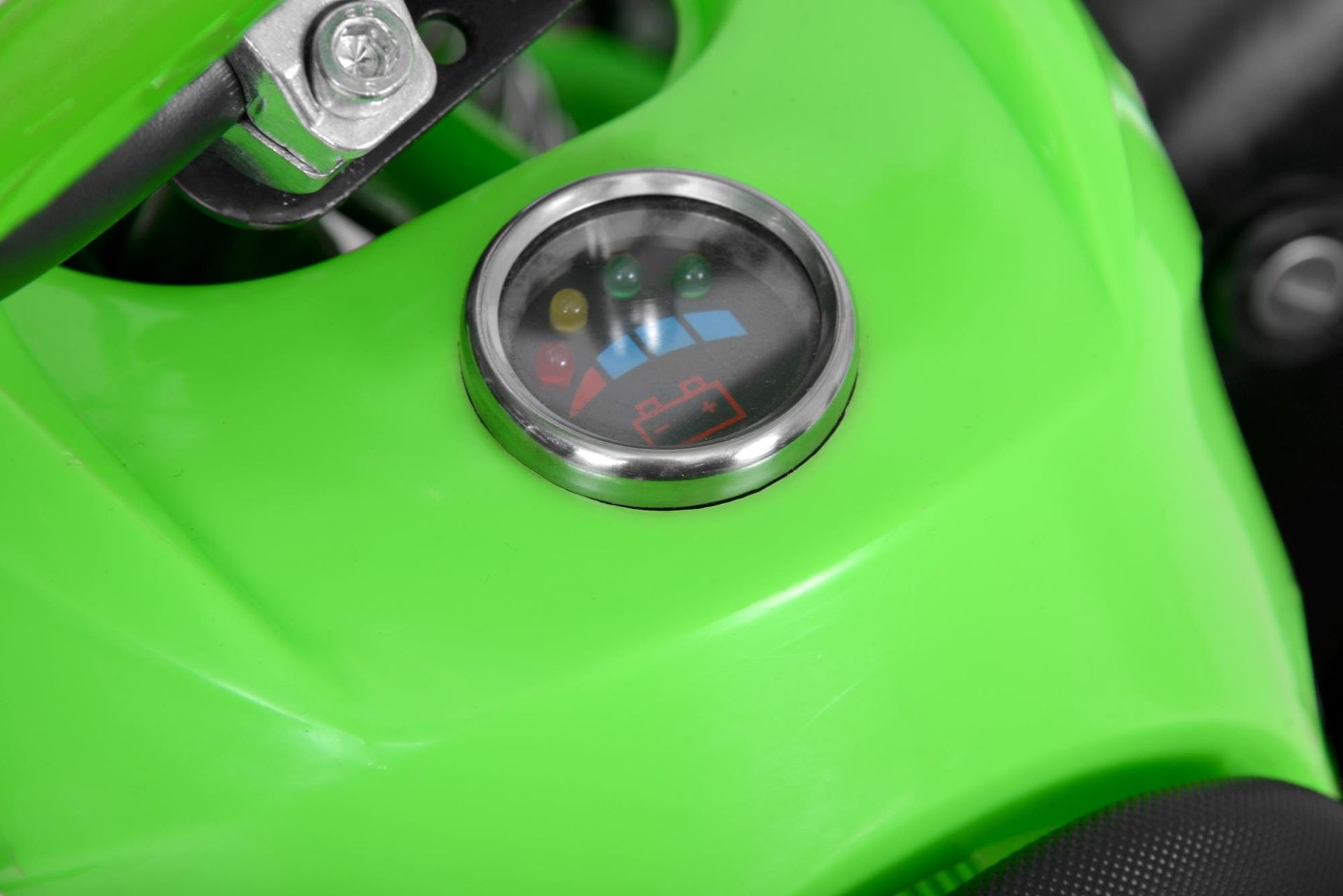 HECHT Elektro-Quad 51060 Grün  Elektro-Quad mit intergrierter Batterieanzeige