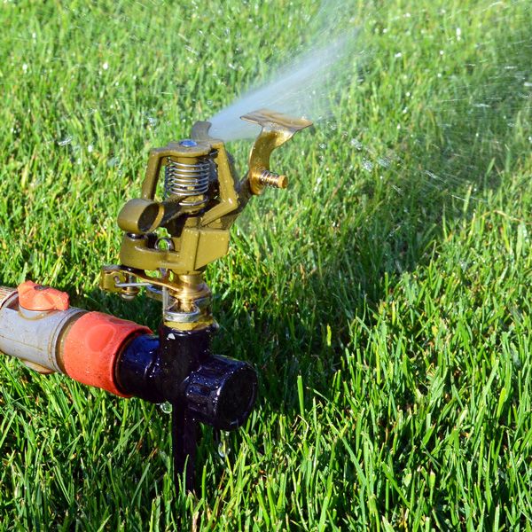 Hecht Impulsregner 0102 Kompatibel mit allen üblichen Gartenschläuchen 