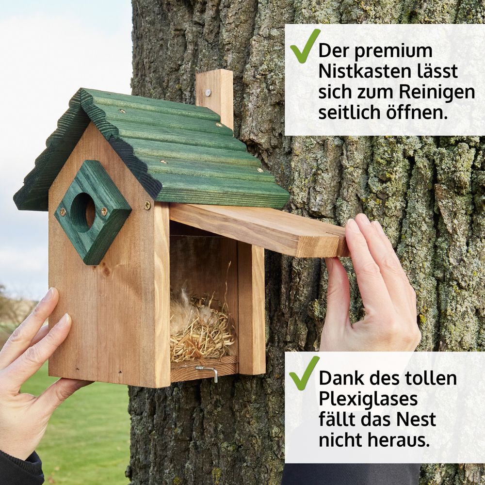 Nistkasten; lässt sich seitlich öffnen, dank Plexiglas wird das Nest nicht gestört