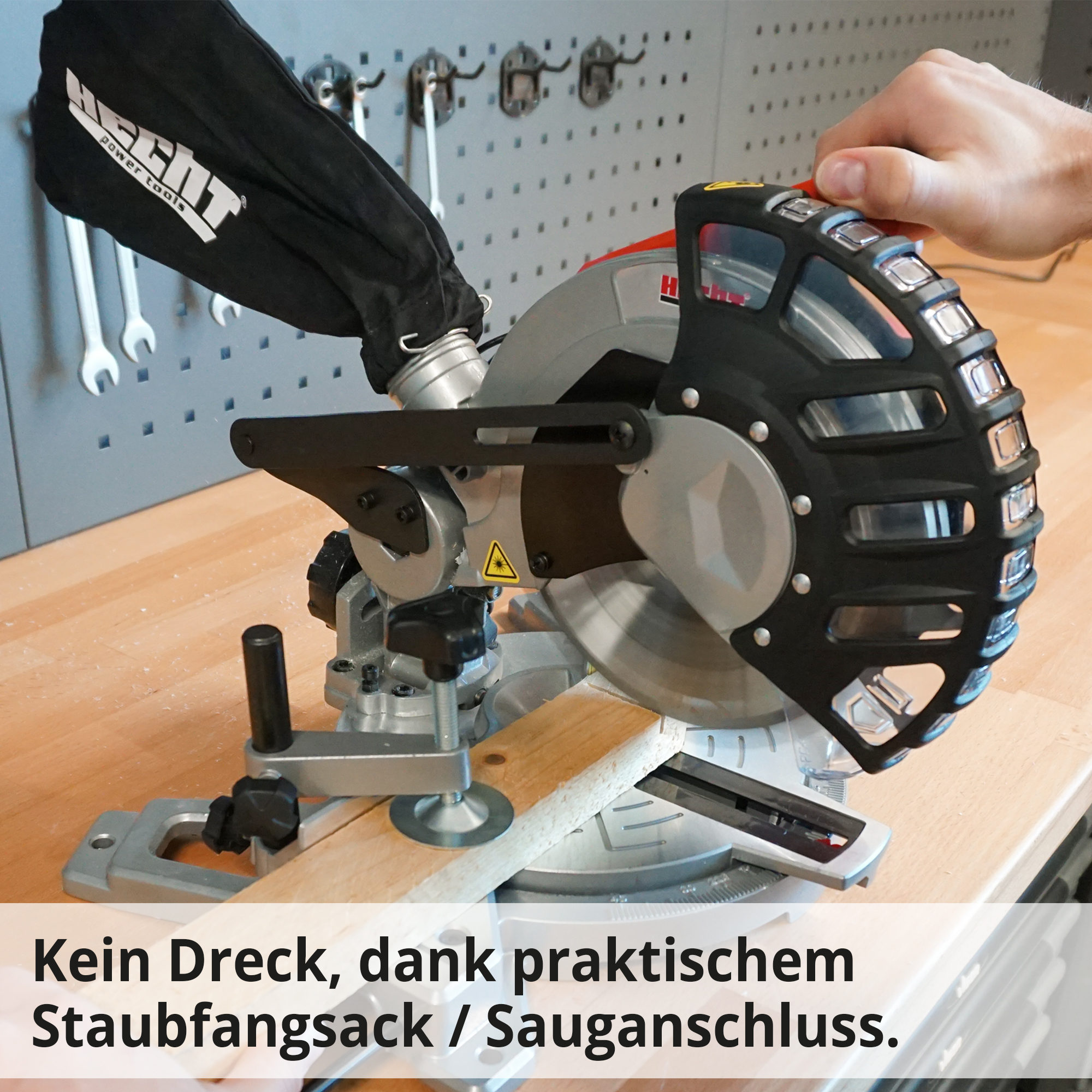 HECHT 813 Kappsäge; Kein Dreck, dank praktischem Staubfangsack / Sauganschluss HECHT 813 Kappsäge; Kein Dreck, dank praktischem Staubfangsack / Sauganschluss