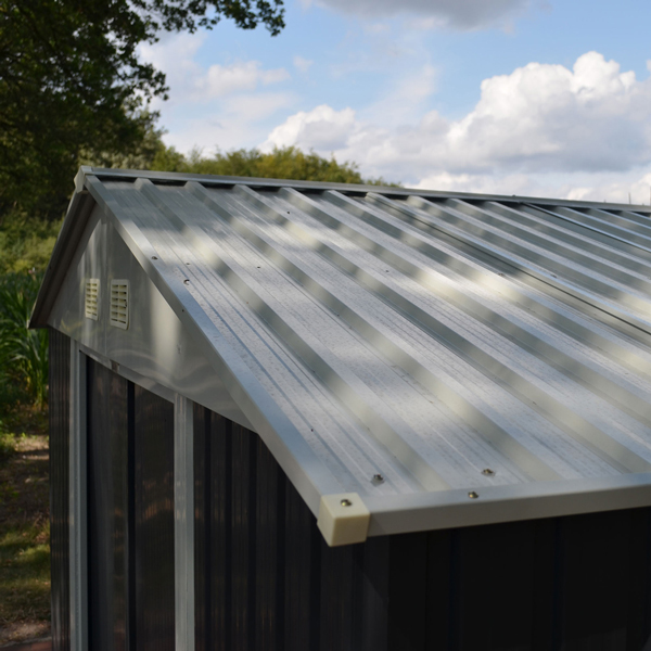 Gerätehaus PLUS; Schutz vor Wetter dank robustem Dach