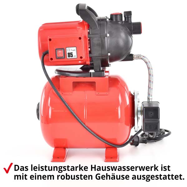 Hauswasserwerk mit stabilem Kunststoffgehäuse, Seitenansicht mit Netzkabel und Pumpe