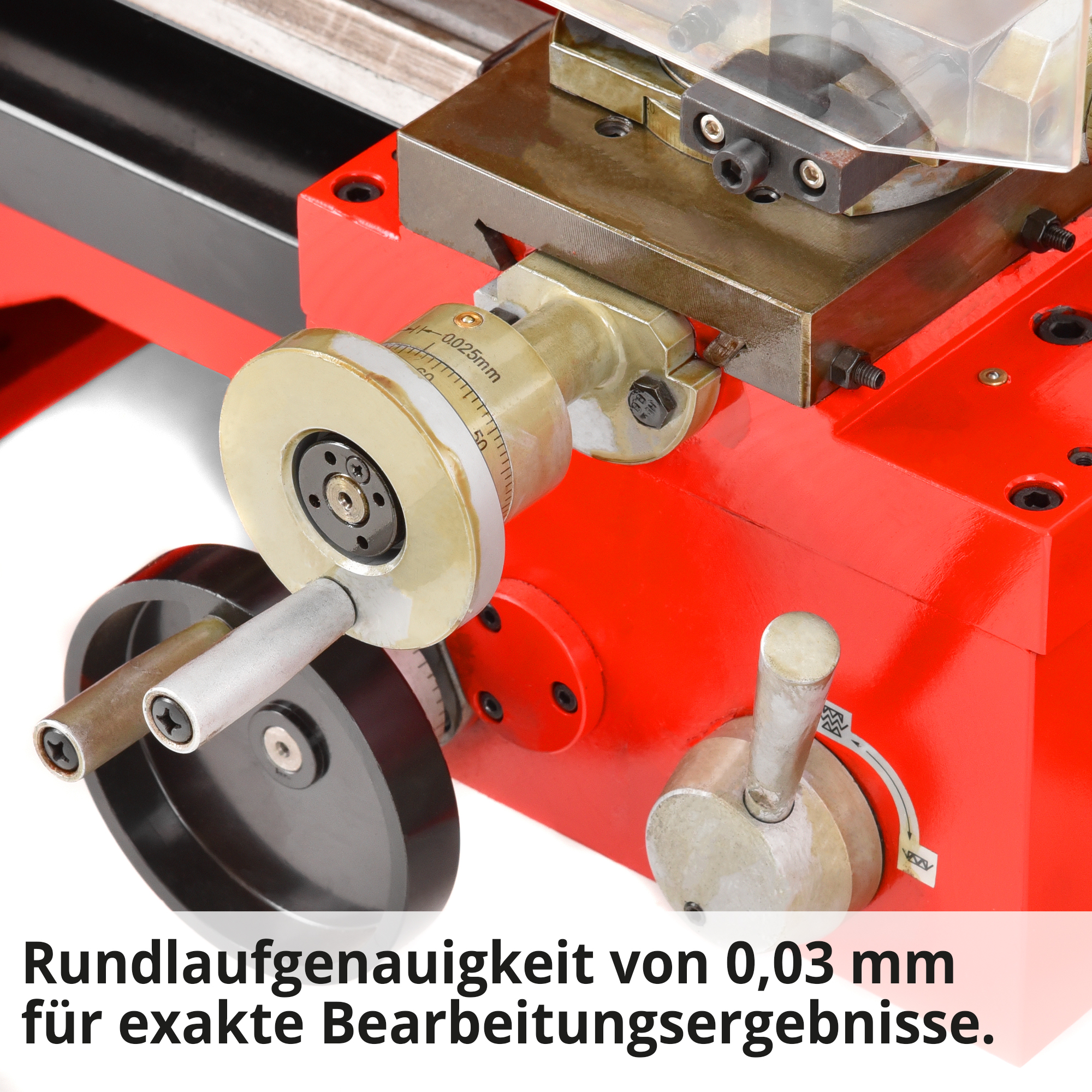HECHT 8420 Drehbank; Rundlaufgenauigkeit von 0,03mm für exakte Bearbeitungsergebisse